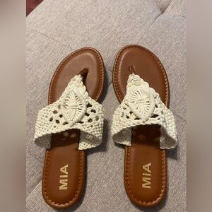 Mia slip on sandals ￼